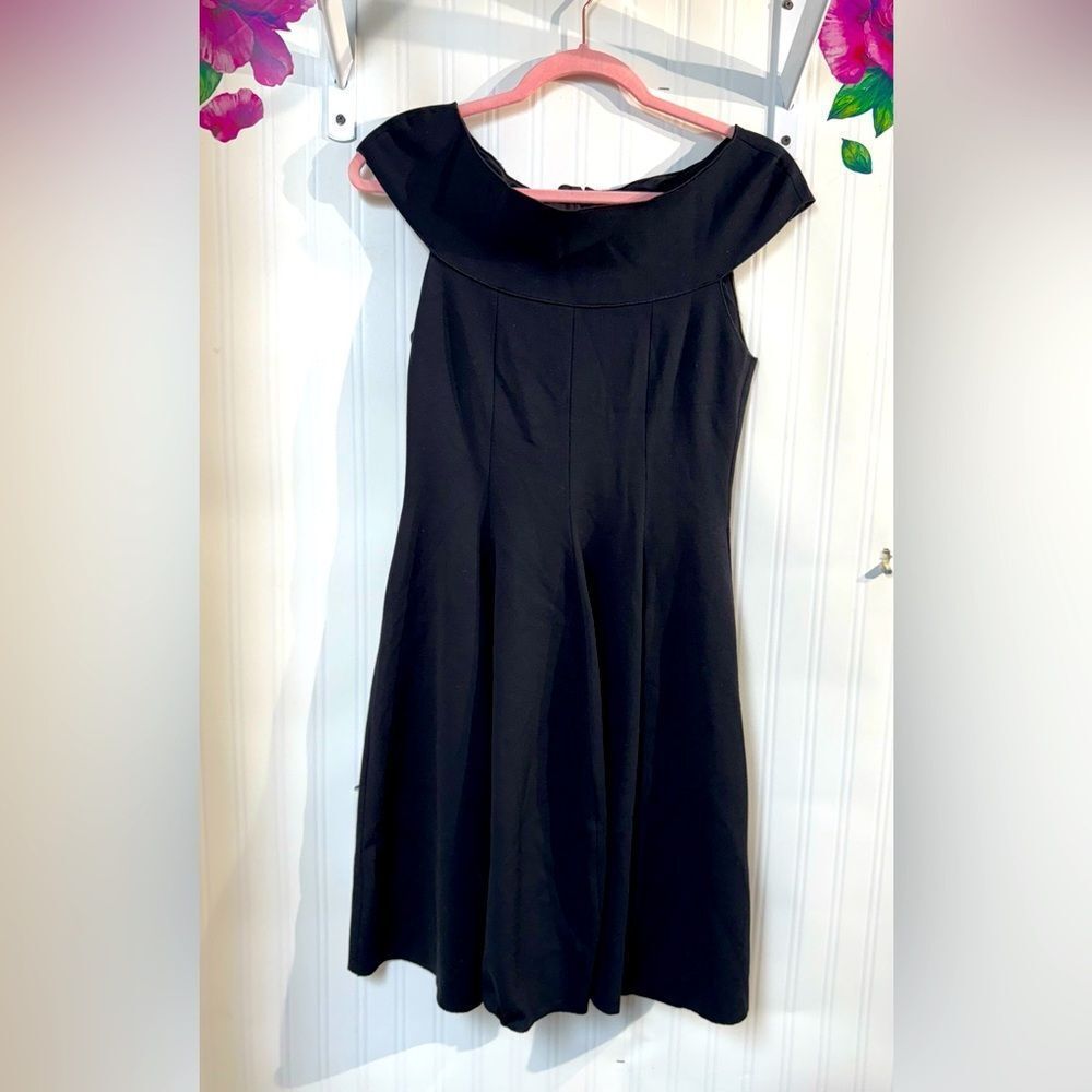 Armani Collezioni Black Garment Size‎ 4